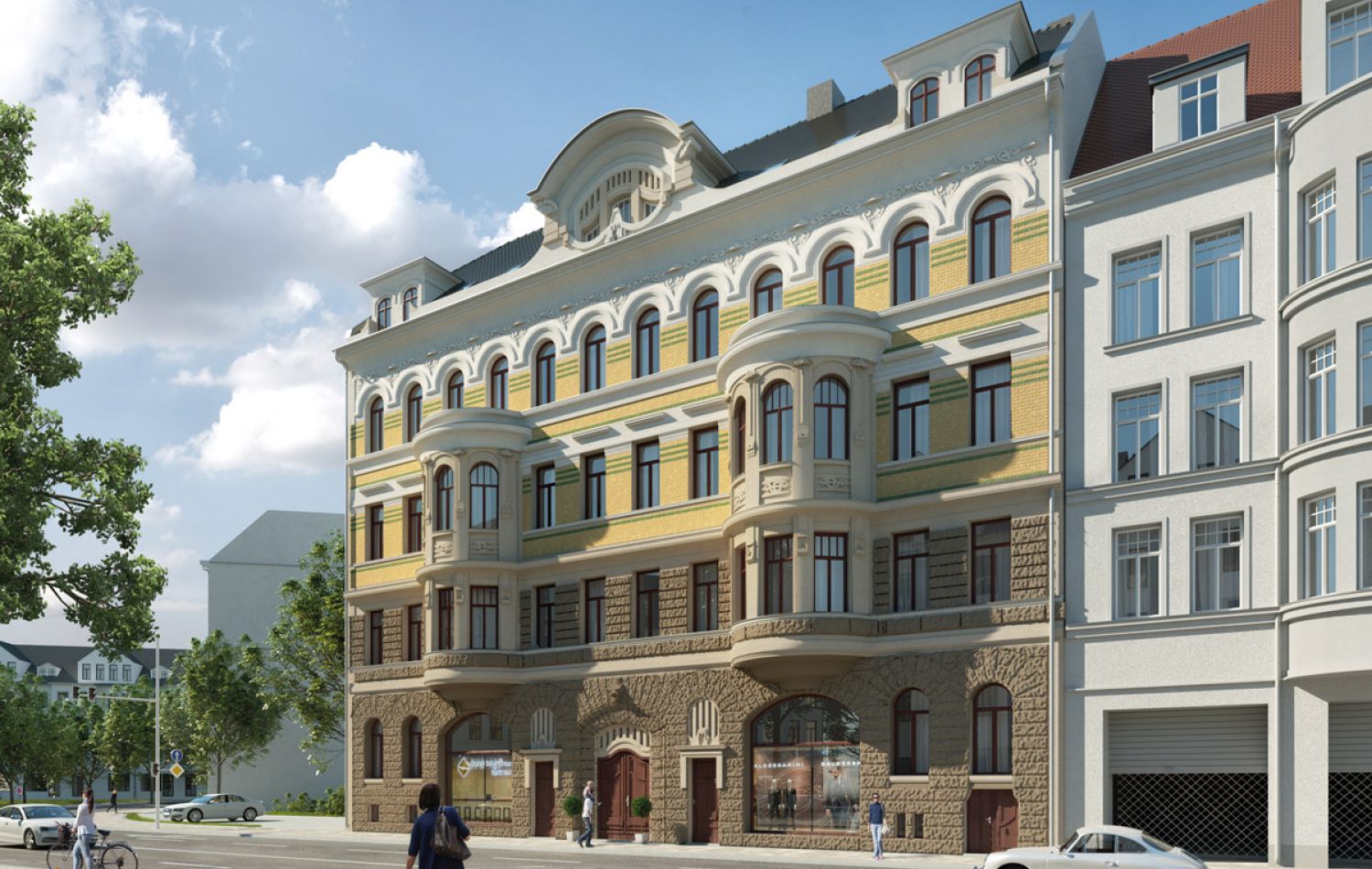 Historische Altbaufassade mit Erker und Stuckdetails in renovierter Stadtvilla an einer belebten Straße mit Fußgängern und Autos.